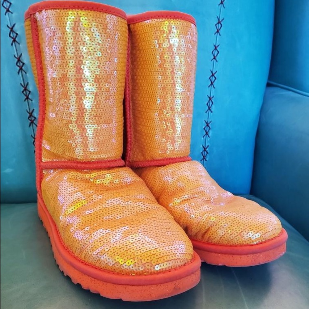 Orange/yellow sequin Ugg boots Sz 9